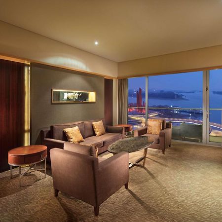 Hilton Nanjing Riverside Bagian luar foto