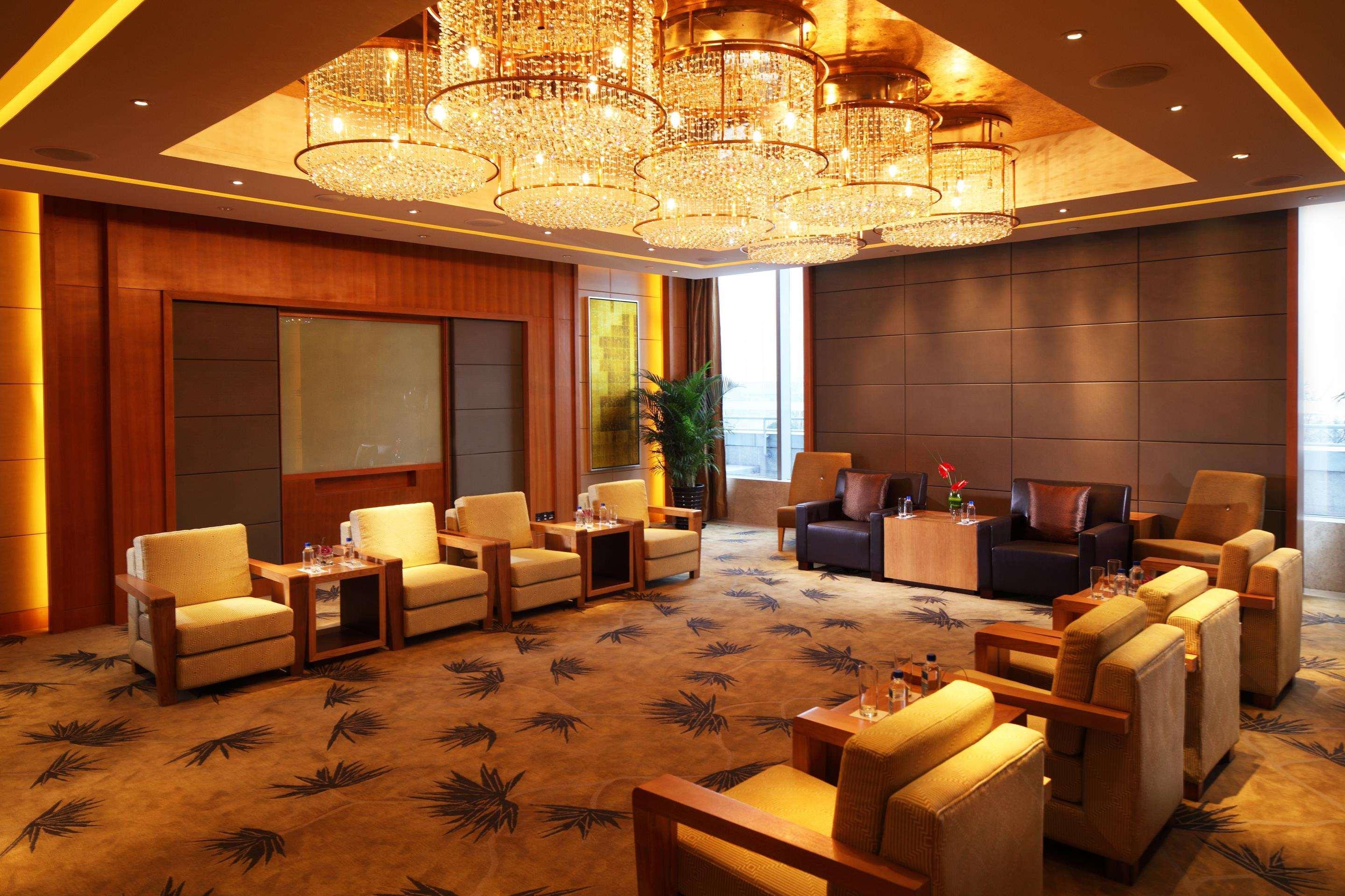 Hilton Nanjing Riverside Bagian luar foto