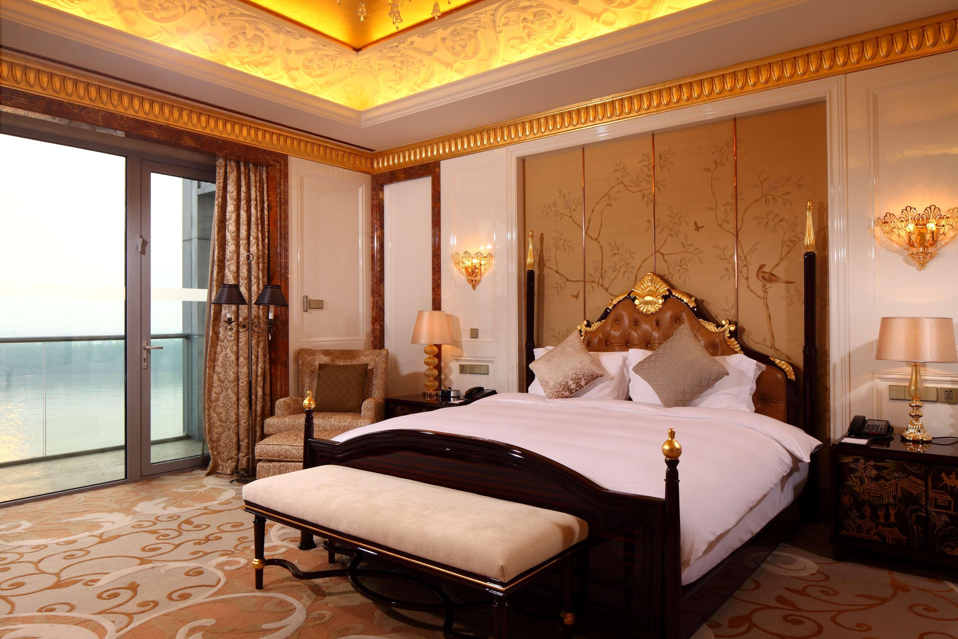 Hilton Nanjing Riverside Bagian luar foto