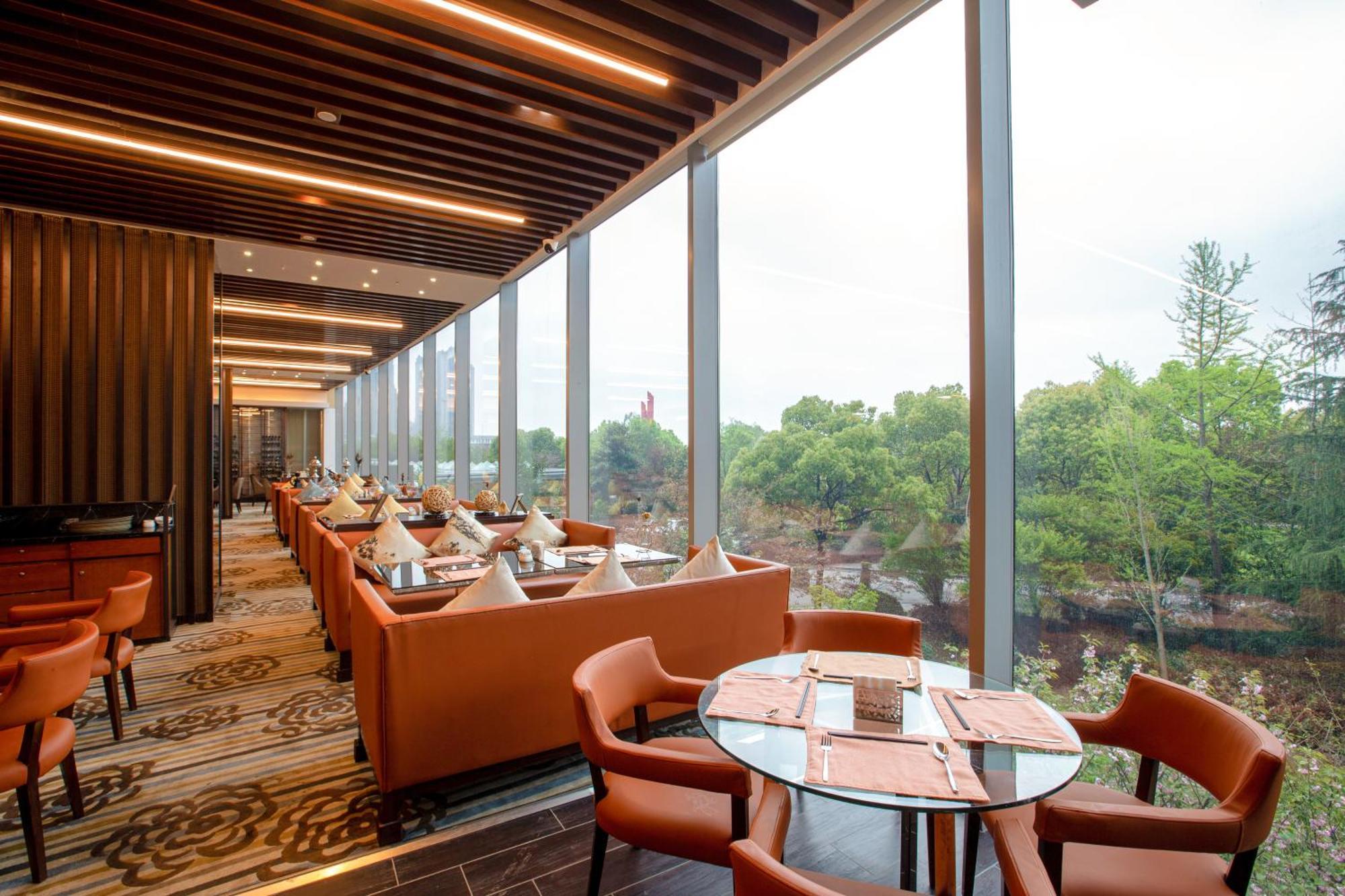 Hilton Nanjing Riverside Bagian luar foto