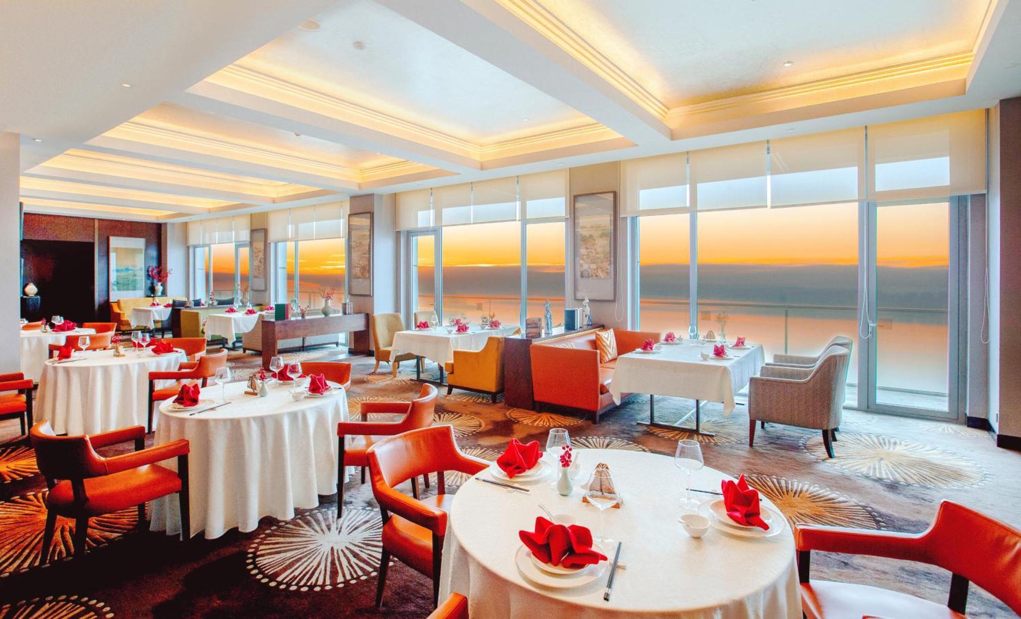 Hilton Nanjing Riverside Bagian luar foto