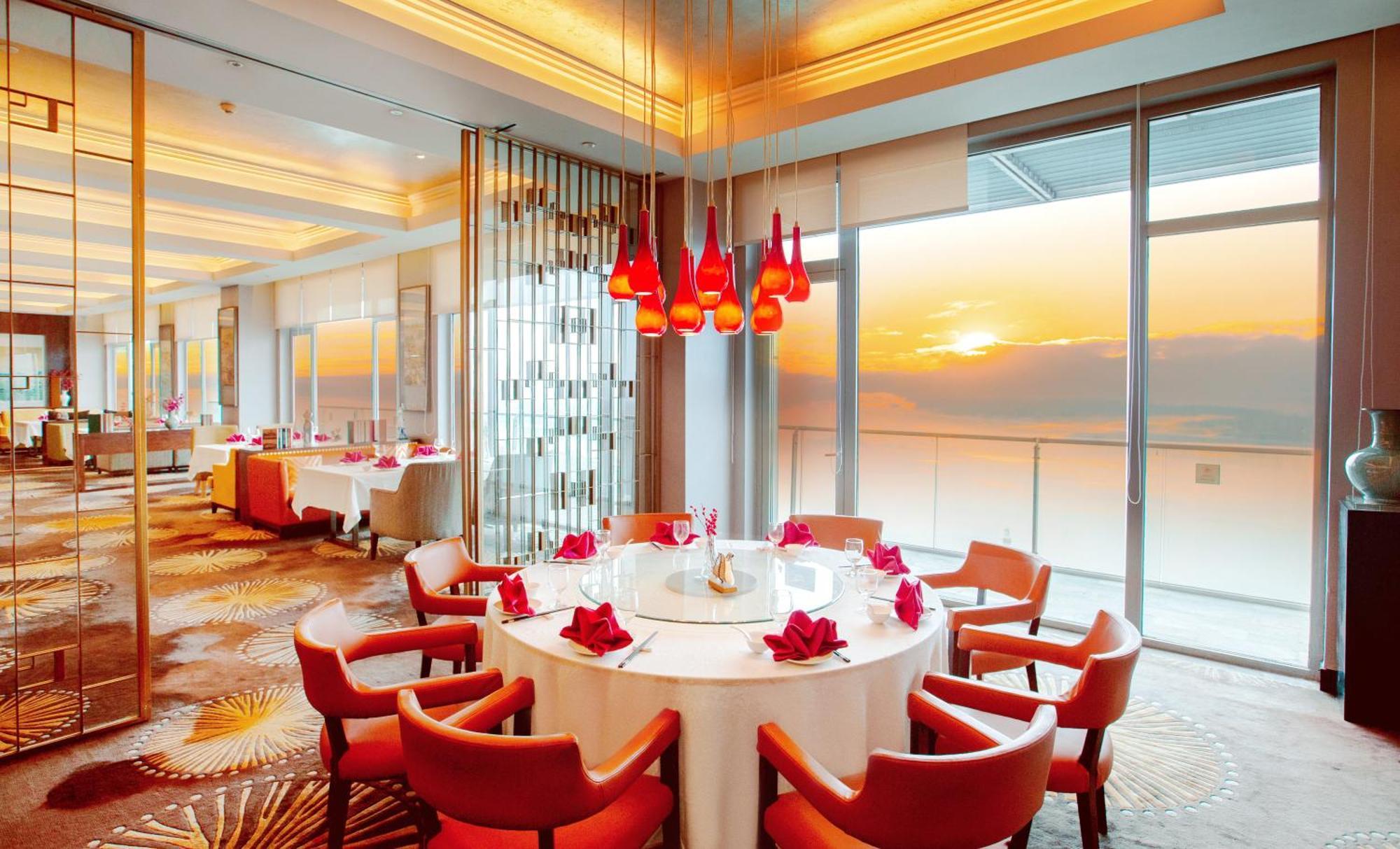 Hilton Nanjing Riverside Bagian luar foto