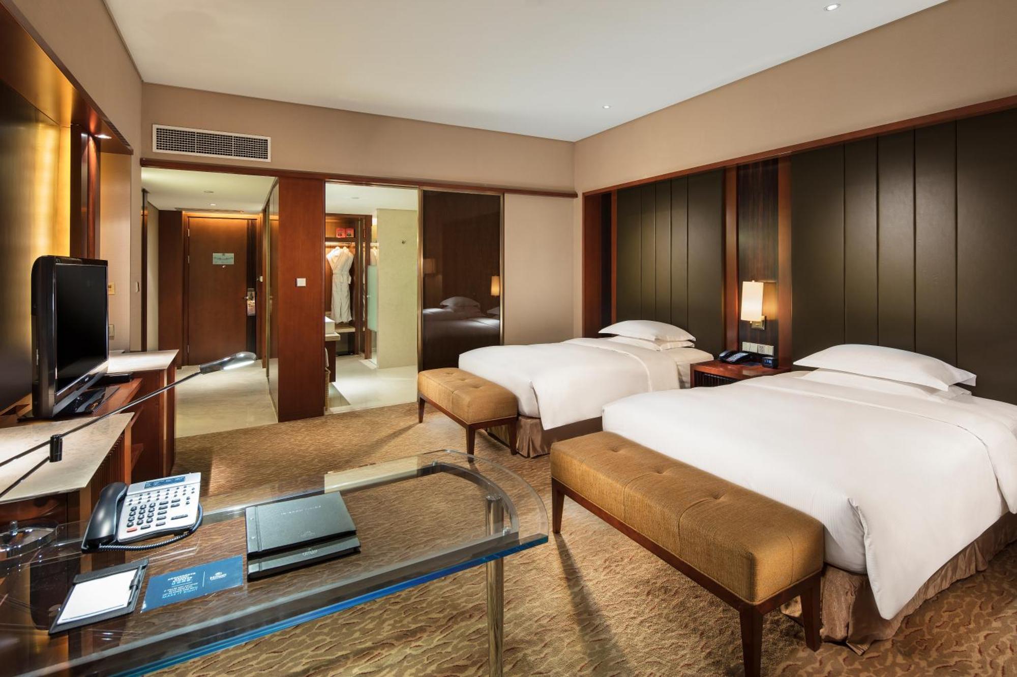 Hilton Nanjing Riverside Bagian luar foto