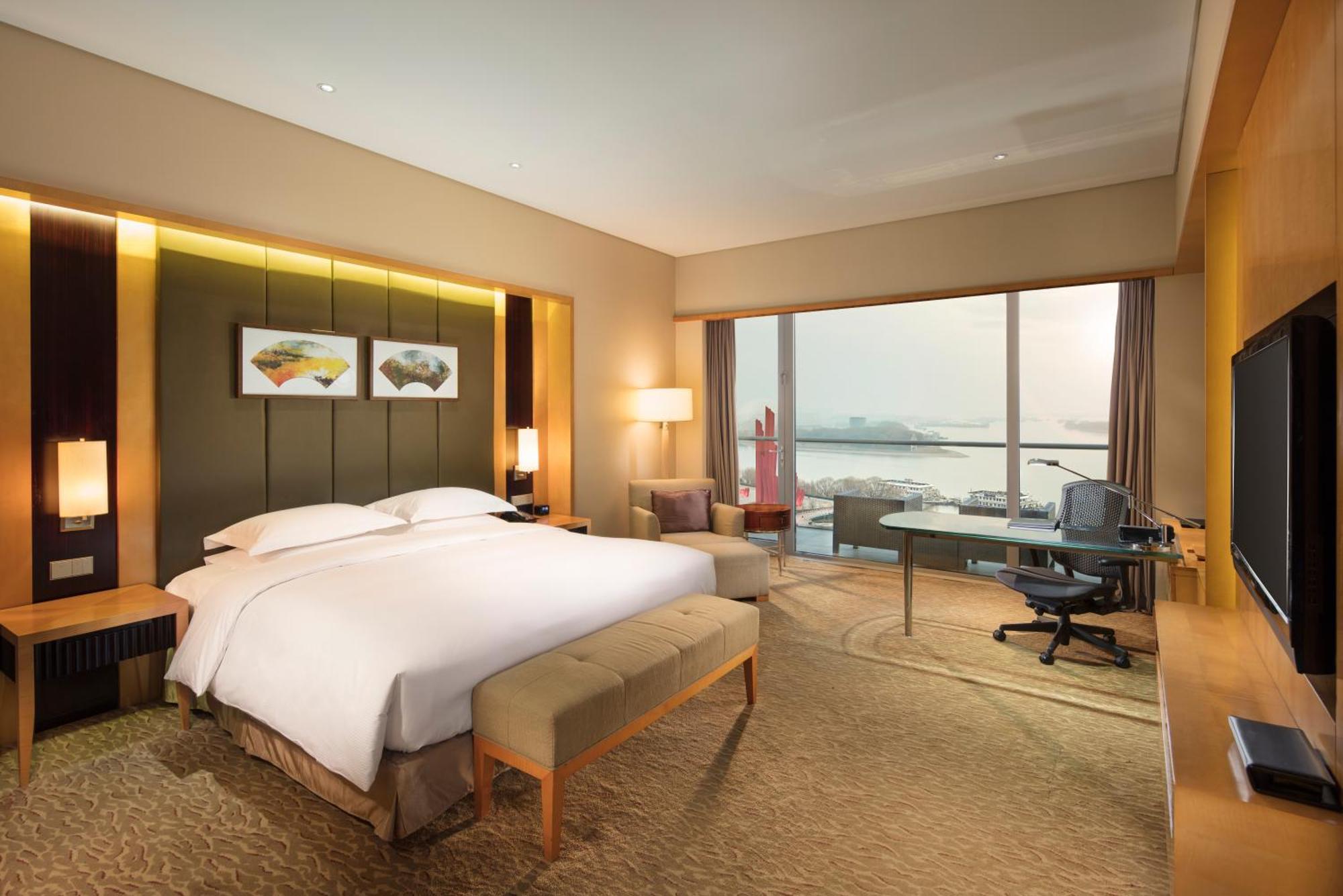 Hilton Nanjing Riverside Bagian luar foto